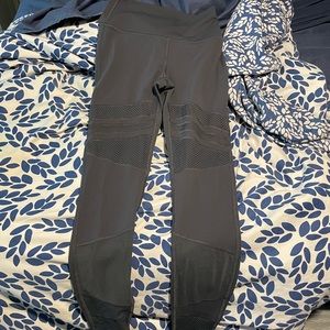 Rare Lululemon Gray Leggings With Mesh
